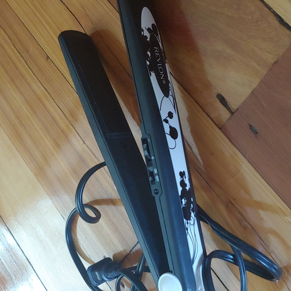 Revlon flat iron